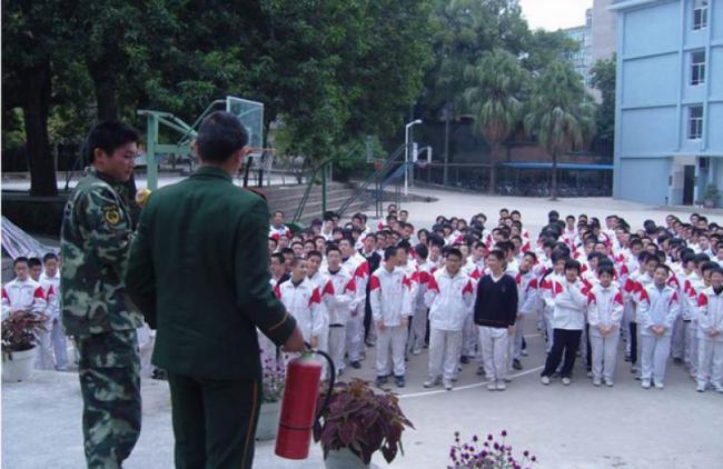 倉(cāng)山時(shí)代中學(xué) (1)_倉(cāng)山時(shí)代中學(xué)