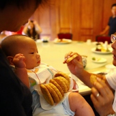 廈門風(fēng)俗之寶寶四月日收涎